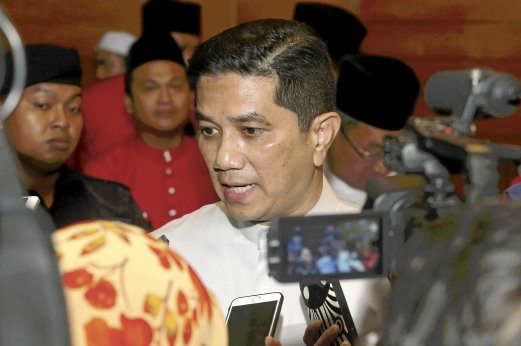 Azmin defends Dr M’s surprise appearance at Reformis Malaysia convention
