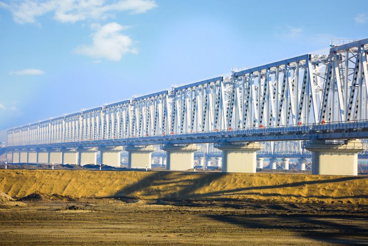 Uzbek and Turkmen presidents open new railway bridge over Amudarya river