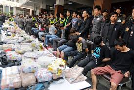 M’sia-China anti-narcotics agencies bust international drug syndicate – See more at: http://star.com.my/msia-china-anti-narcotics-agencies-bust-international-drug-syndicate#sthash.yLZj899t.dpuf