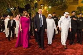 Saudi king apologises to Nawaz, other leaders for snub at US-Arab-Islamic Summit