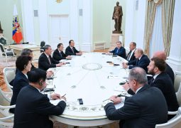 Putin and China’s No. 2 official praise deepening ties in Moscow meeting