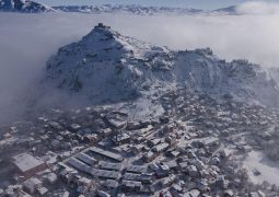 Snowfall turns Hasankeyf into winter scene in southeastern Türkiye