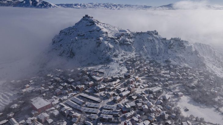 Snowfall turns Hasankeyf into winter scene in southeastern Türkiye