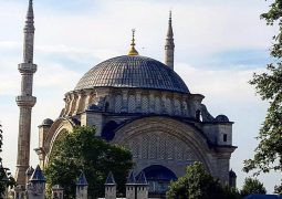 Beyazit Mosque – an early-stage Ottoman classical mosque design
