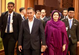Malaysian PM Anwar receives Bangladesh PM Tarique Rahman in Putrajaya