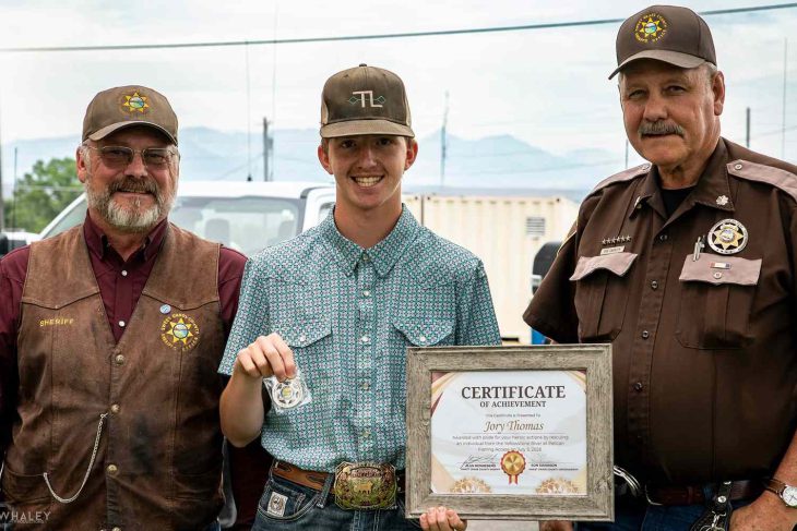 14 years old Montana teen with rodeo lasso rescued drowning man on Yellowstone River